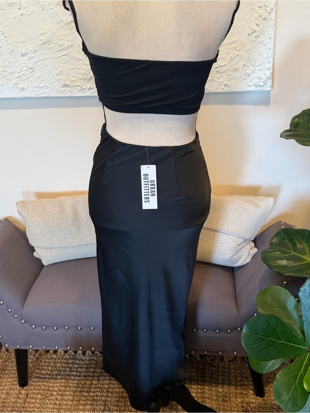 Urban Outfitters Edy Satin Midi Skirt Slit Black Side Zip Sz S NWT - Picture 6 of 9